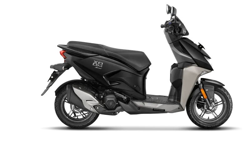 Hero Xoom 110, front three quarter view, Black