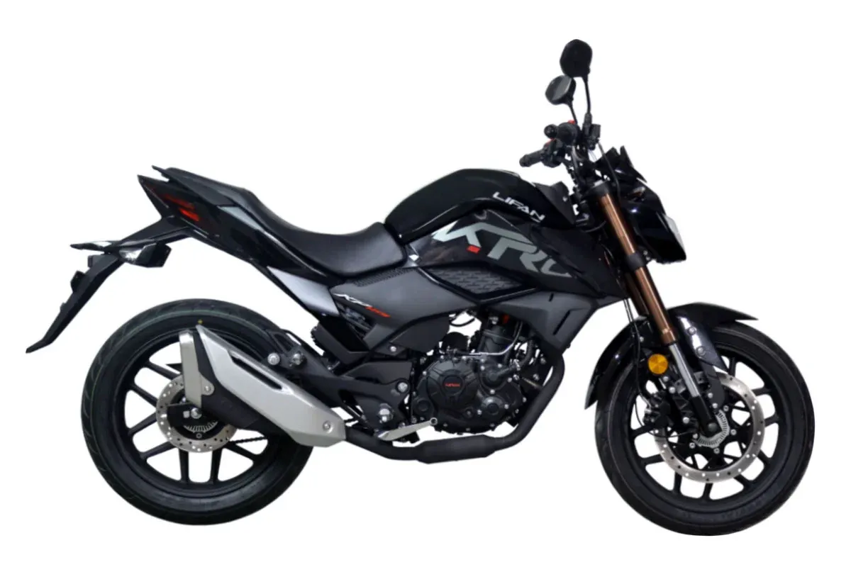 Lifan KP165 4V, front three quarter view, Black